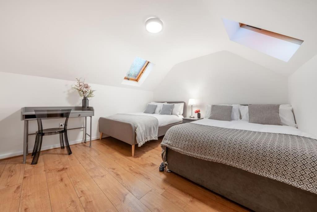 Ferienhaus 4 Beds - Tooting - 20 Min To - Free Parking