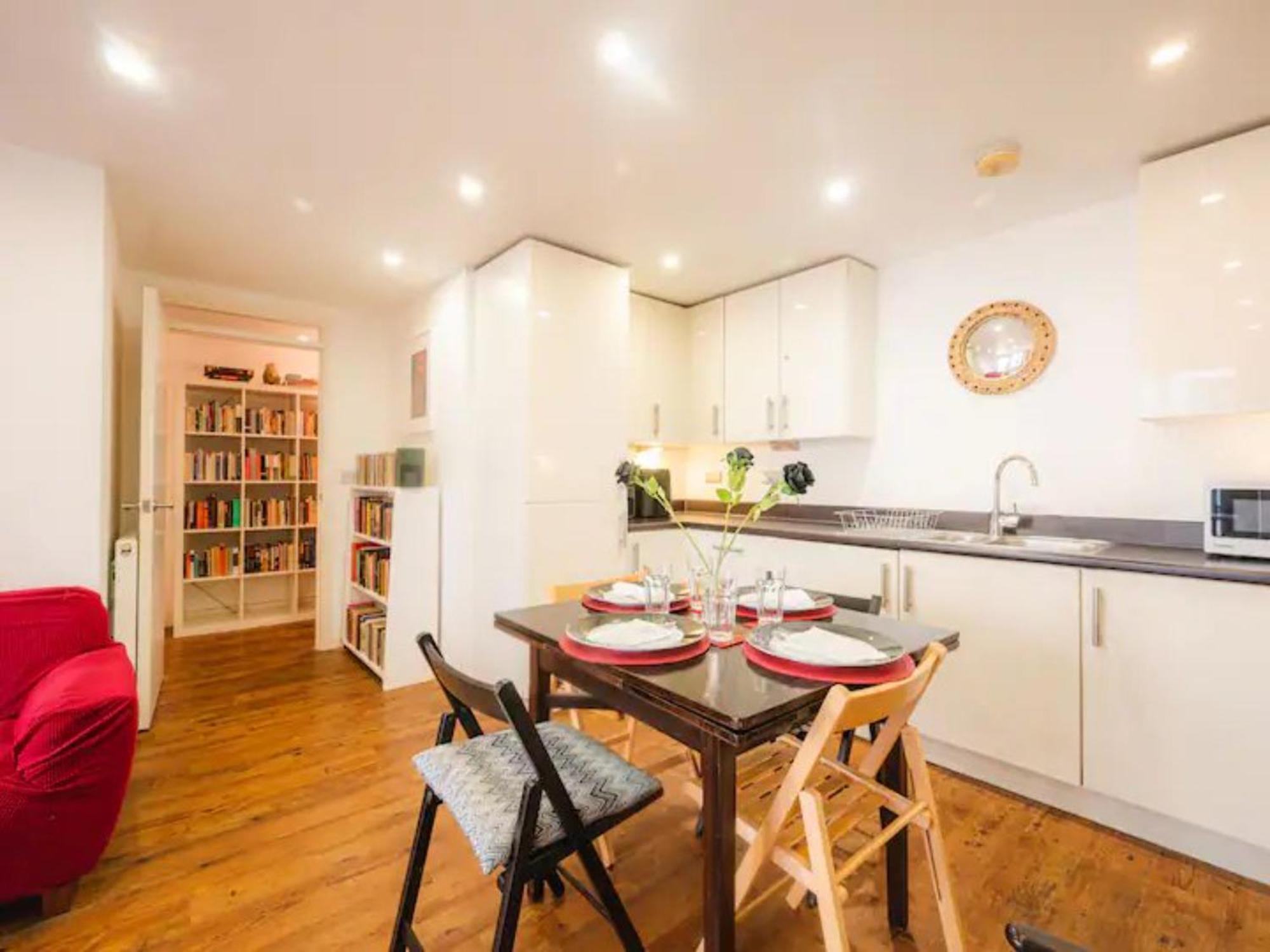 Pass The Keys Modern 2-bed With Private Balcony, Near Dalston Junction Station - Ideal Urban Retreat! Apartment