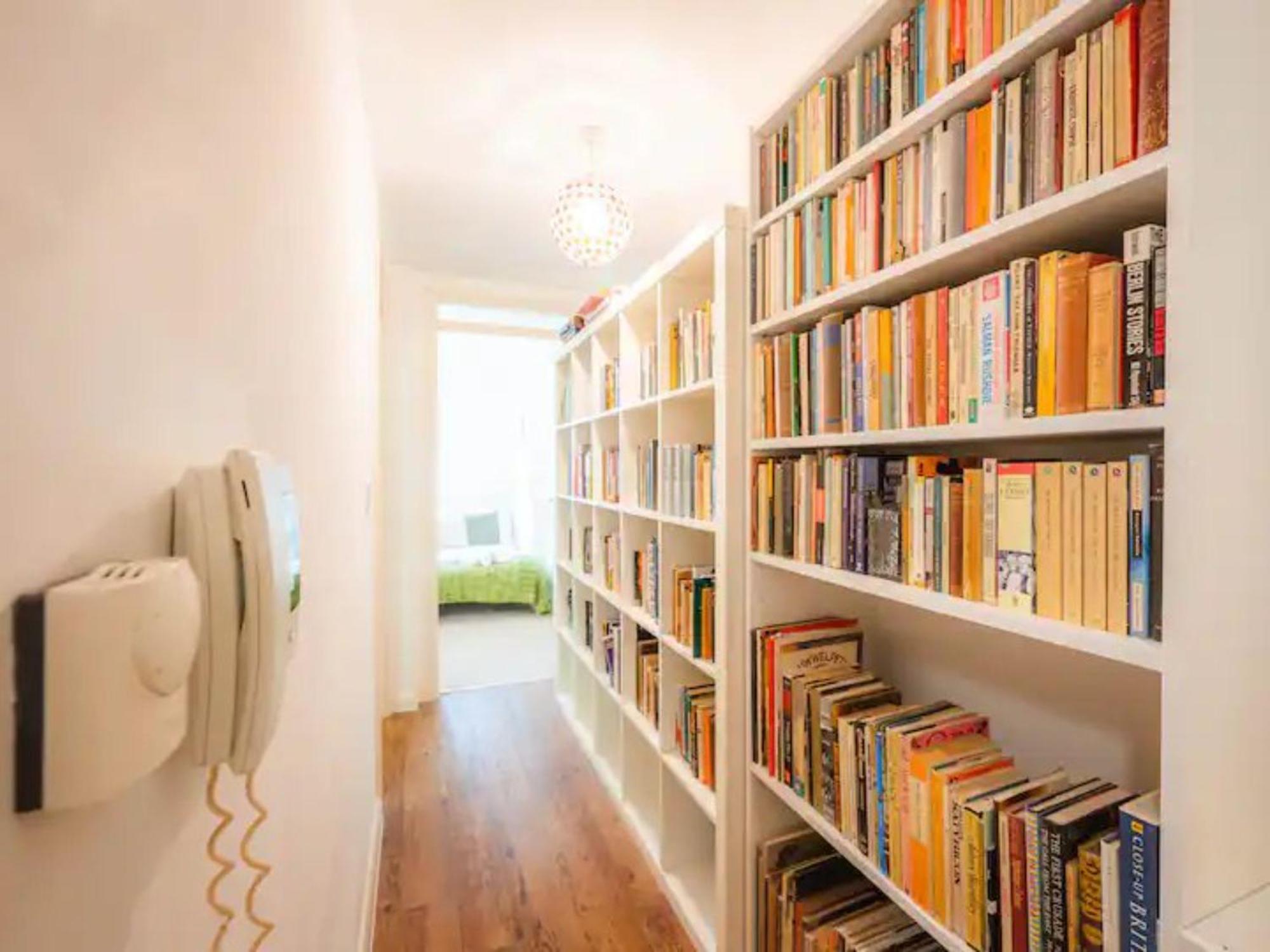 Pass The Keys Modern 2-bed With Private Balcony, Near Dalston Junction Station - Ideal Urban Retreat! * London
