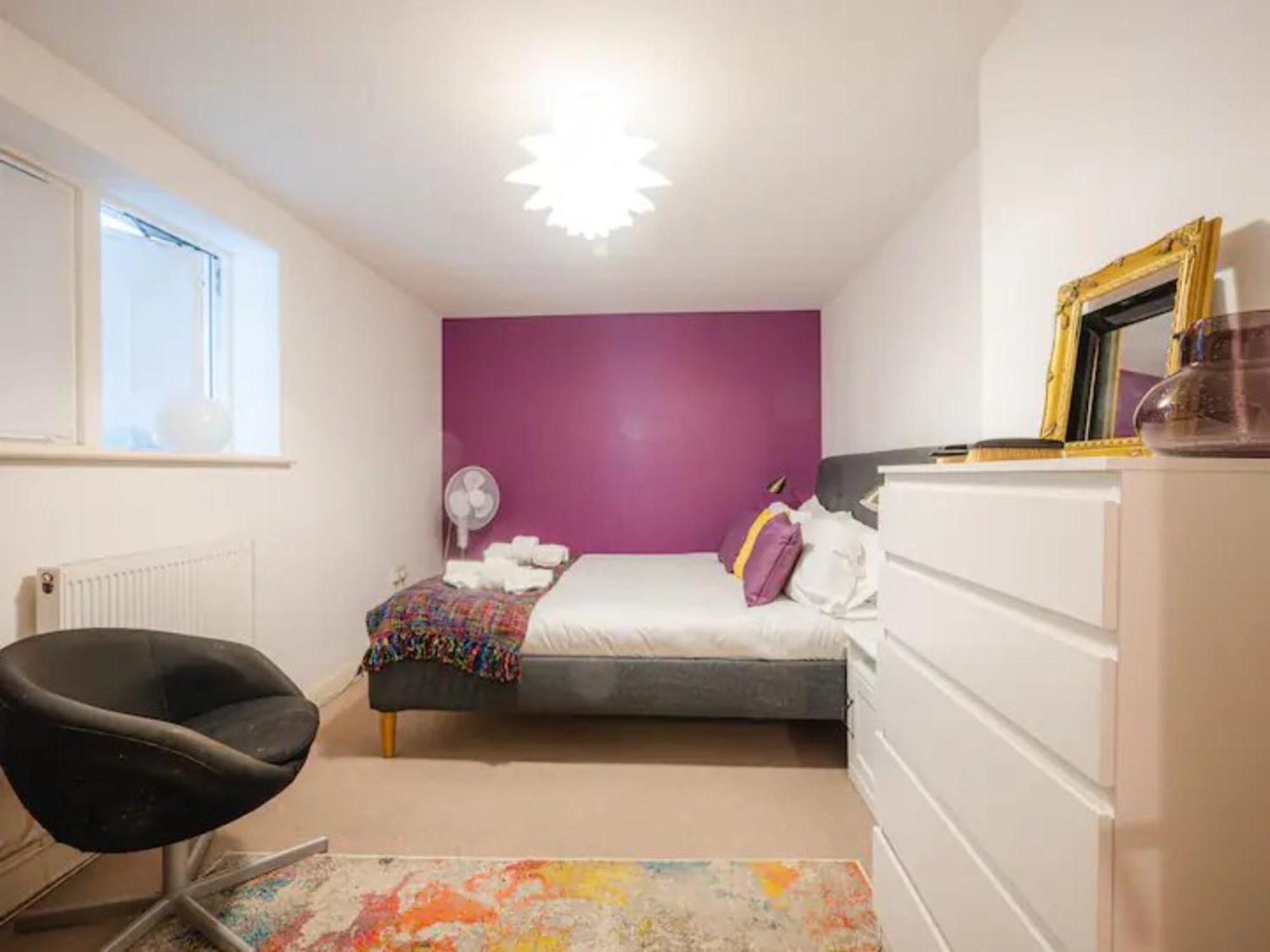 Apartment Pass The Keys Modern 2-bed With Private Balcony, Near Dalston Junction Station - Ideal Urban Retreat! London