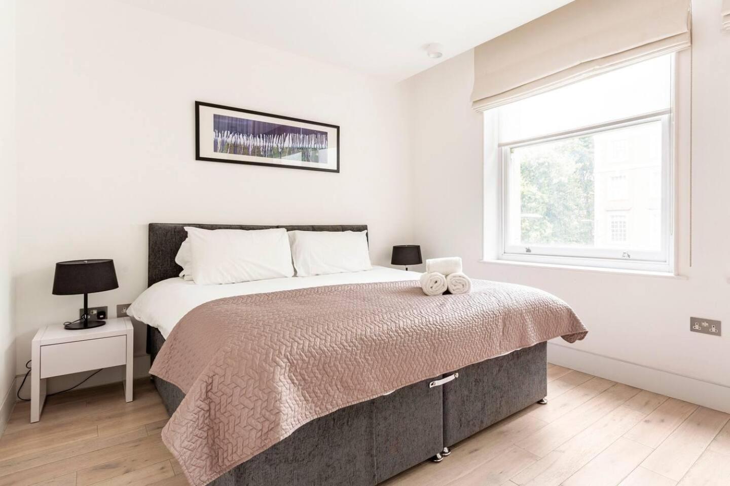 Apartment - 2 Beds - Sleeps 4 - Lift