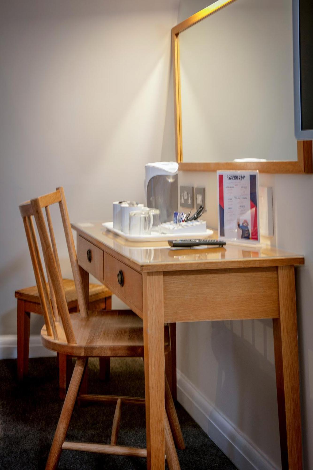 Hotel Queensway Hotel, Sure Collection By Western Londen