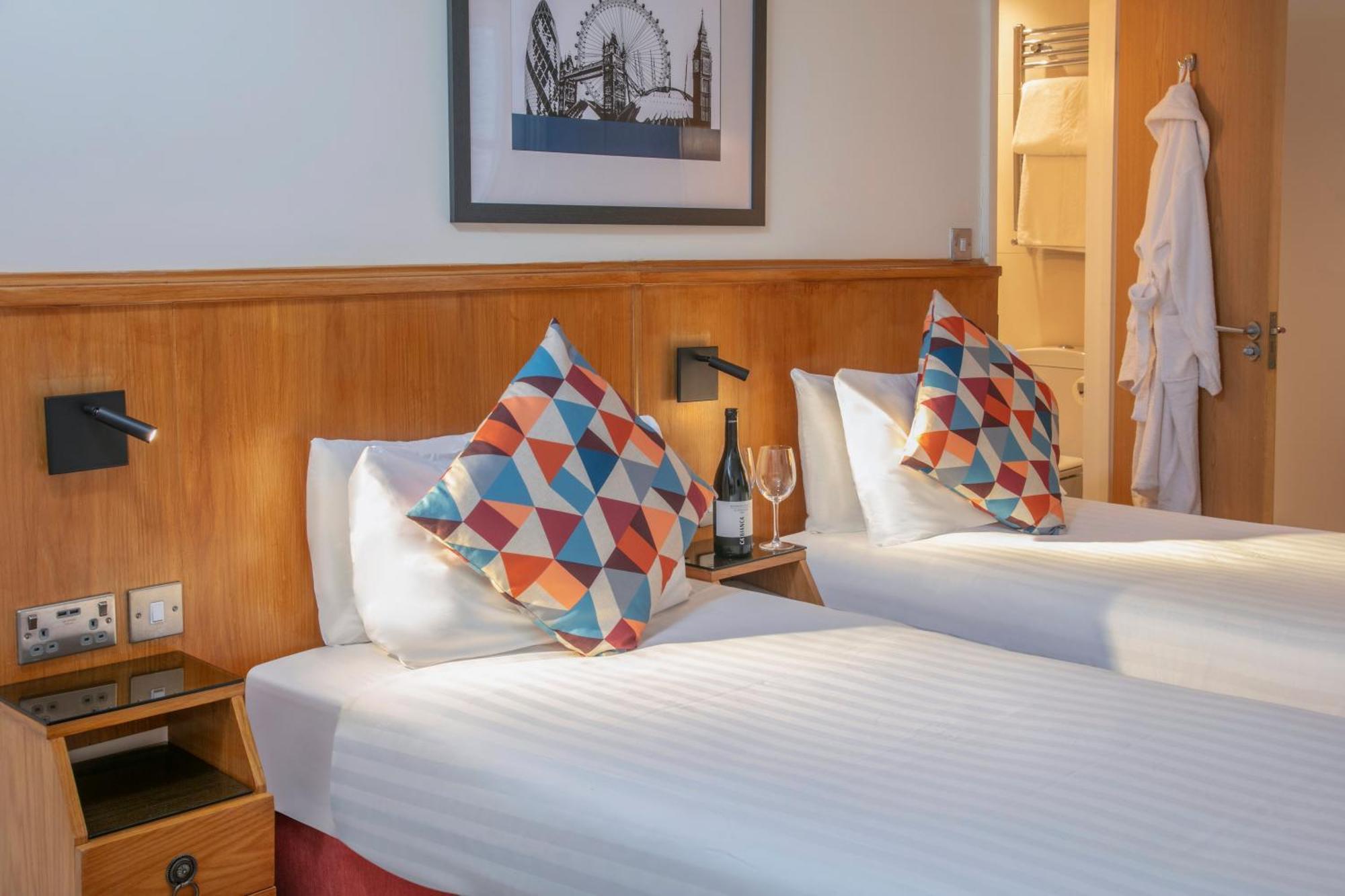 Queensway Hotel, Sure Collection By Western Londen