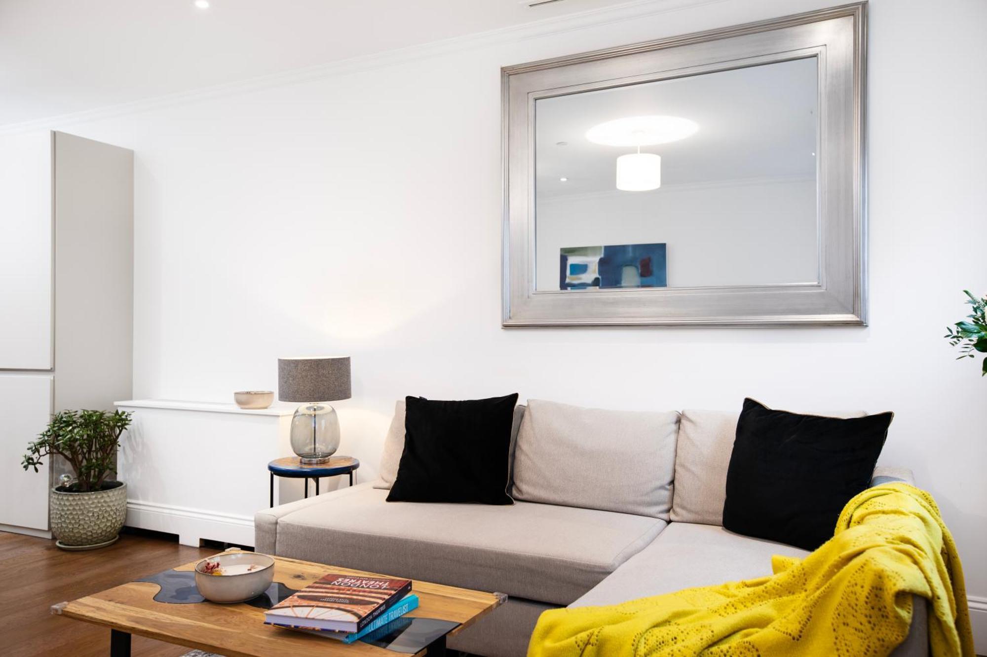 Elegant Flat - Ideal For Weekend Break Apartment *