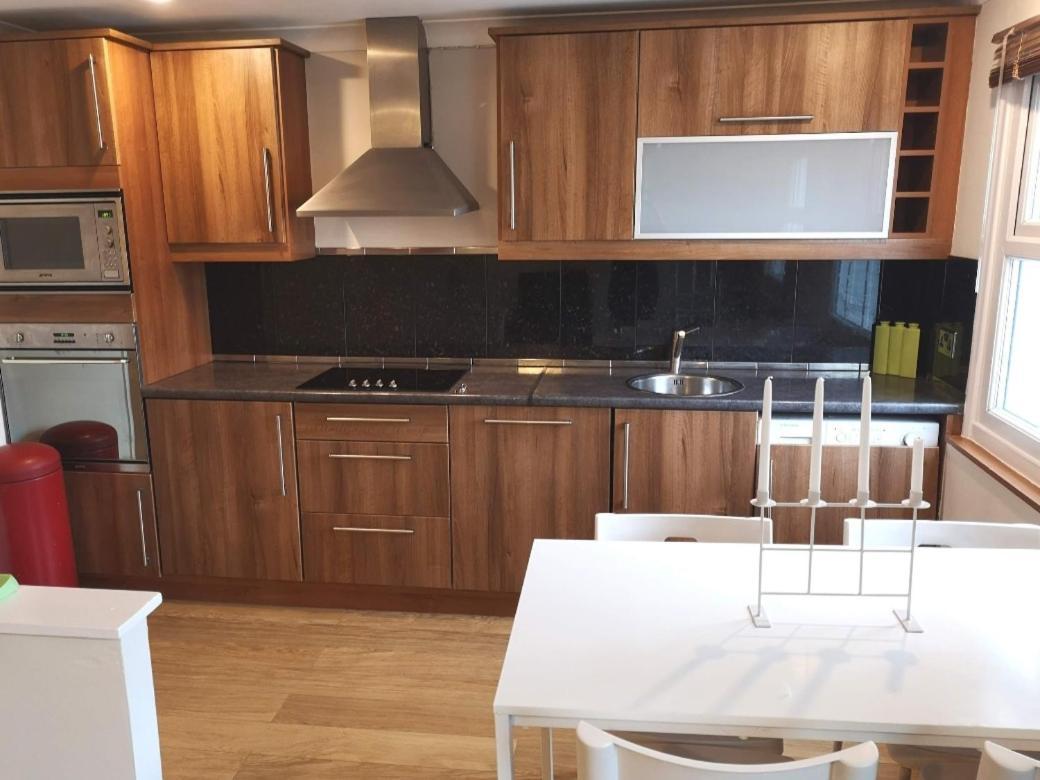 Pimlico Sw1 - Location Location! Light And Spacious One Bedroom In A Stunning Victorian Building. Great Storage! Londen