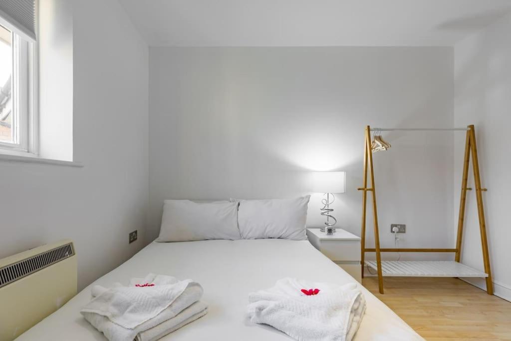 Apartment 2-br Oasis In Woolwich London