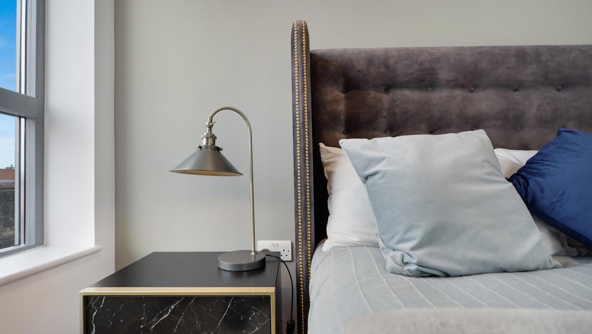 Modern And Spacious Penthouse In Putney With Free Parking Appartement Londen