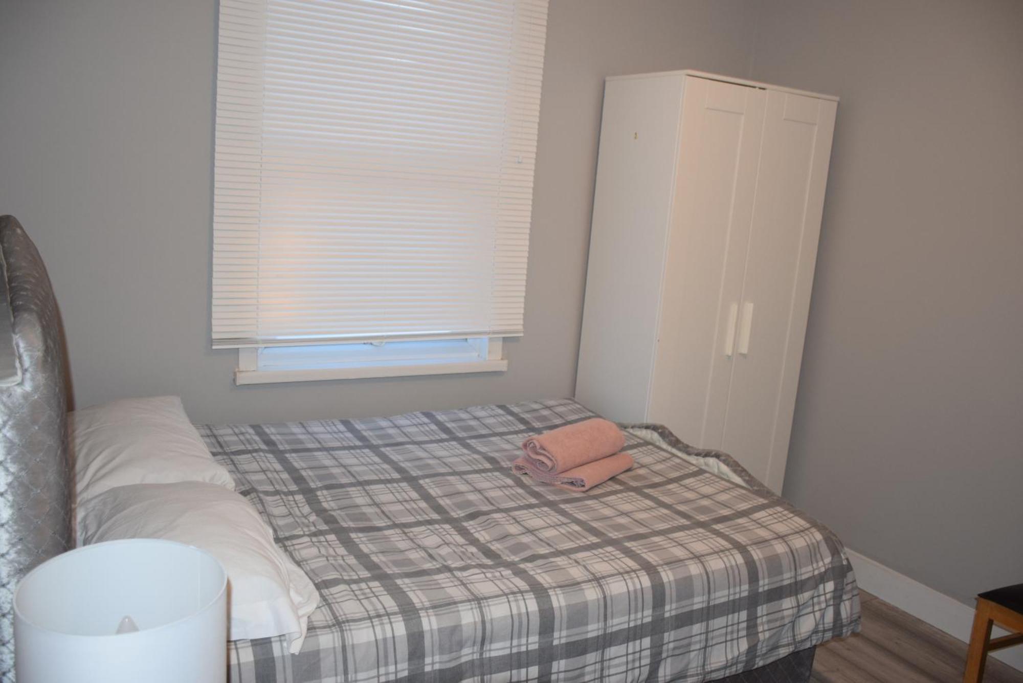 Four Bedroom House Chandos Road Holiday home London