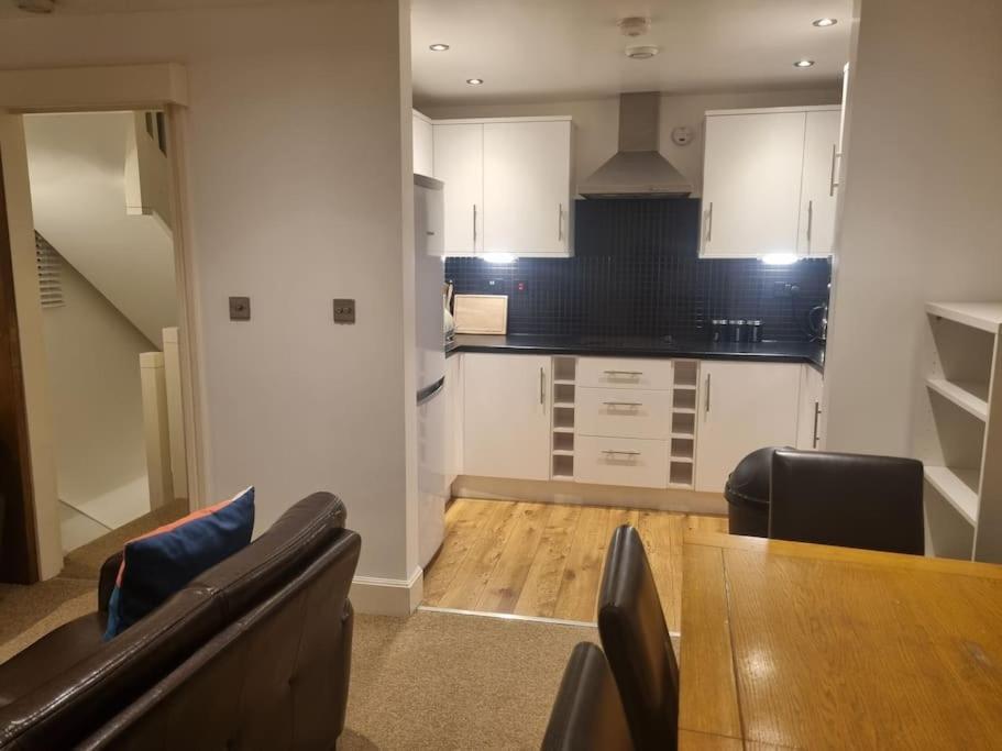 Superb 2bed/2bath Flat Waterloo Appartement *