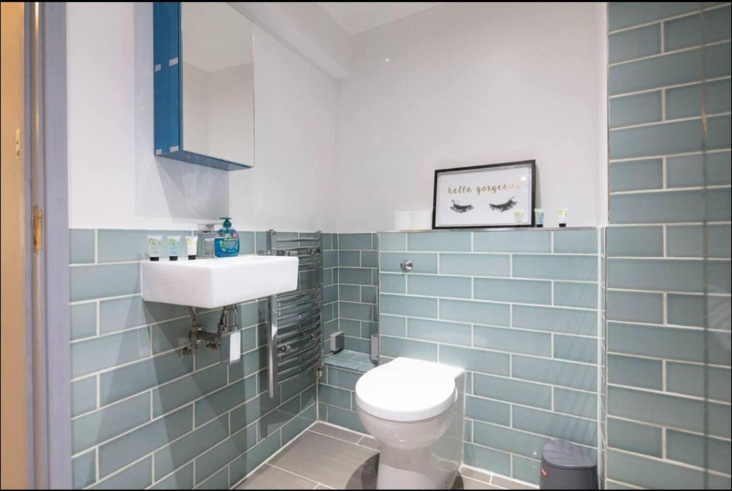 5wjb - Spacious 1 Bed Flat In Appartement *