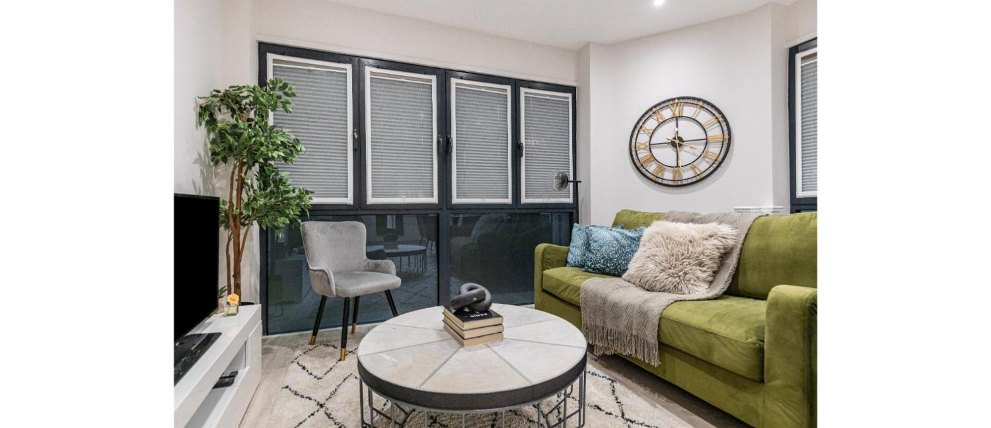 Luxe Minimalist 1-bed Flat : 7 Mins From Station