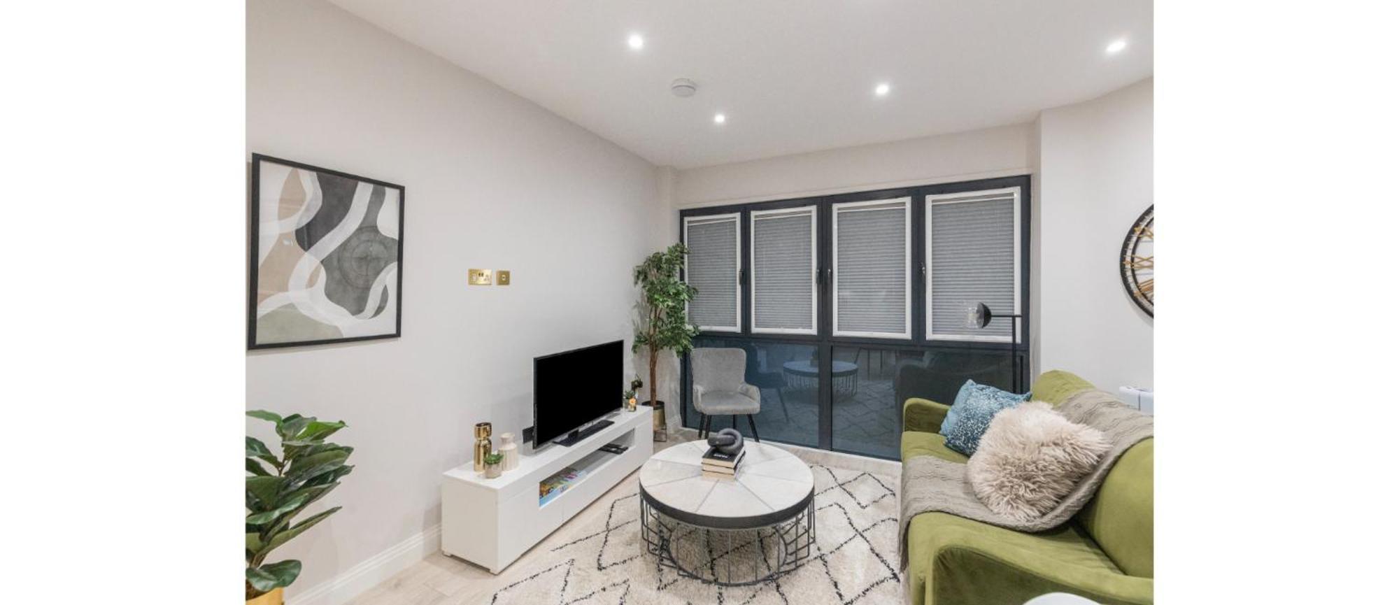 Luxe Minimalist 1-bed Flat : 7 Mins From Station