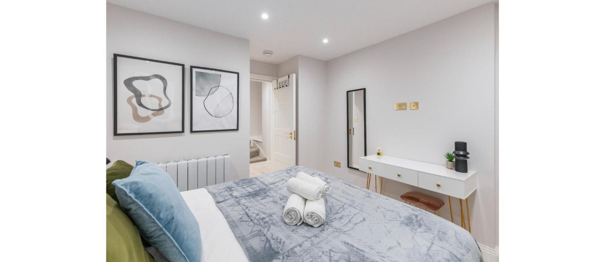 Luxe Minimalist 1-bed Flat : 7 Mins From Station