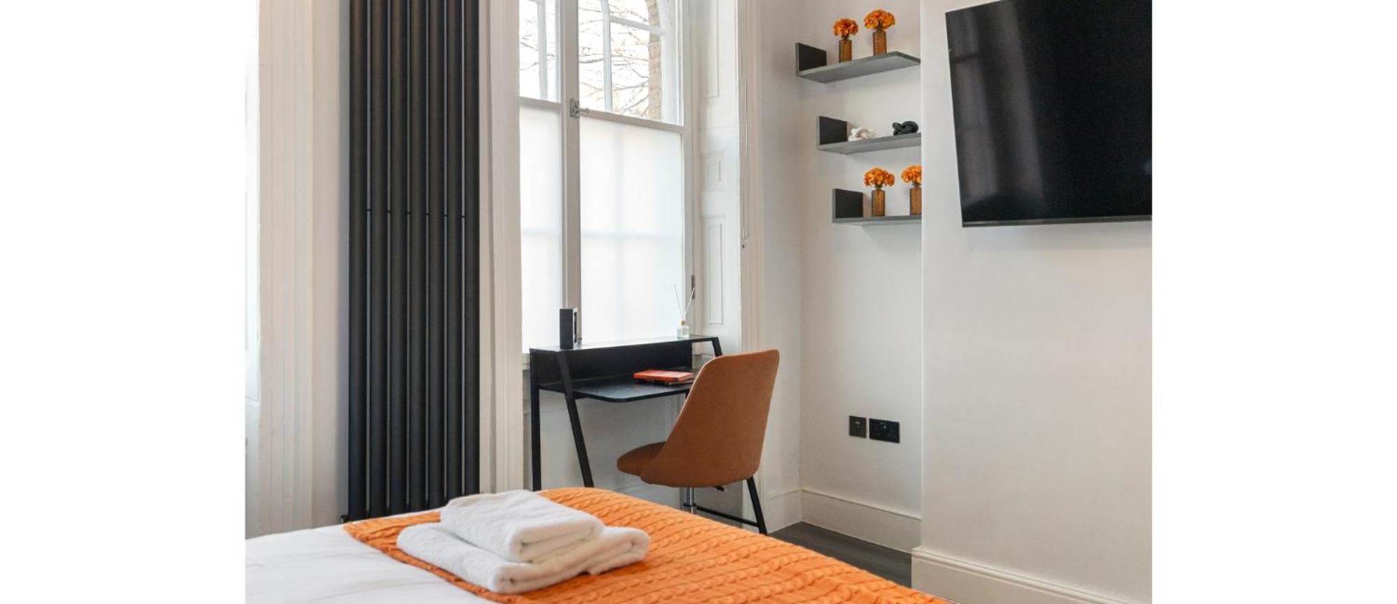 Simplicity Meets Warmth: 1-bed Delight Apartment London