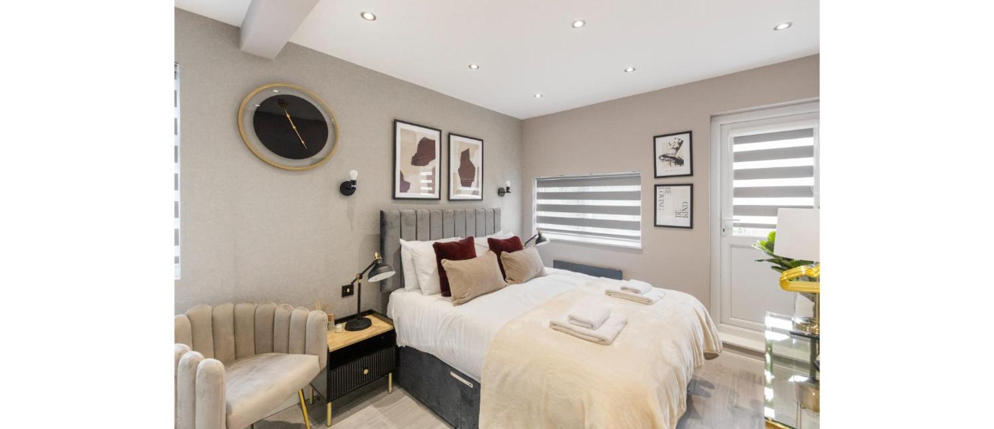 Apartment The Relaxation Station: Fun And Comfort Collide *