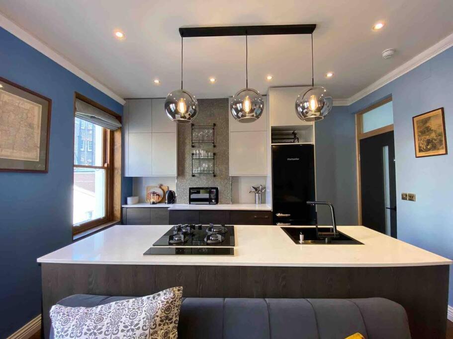 Prime Location, 5* Marylebone: Gem Apartment London