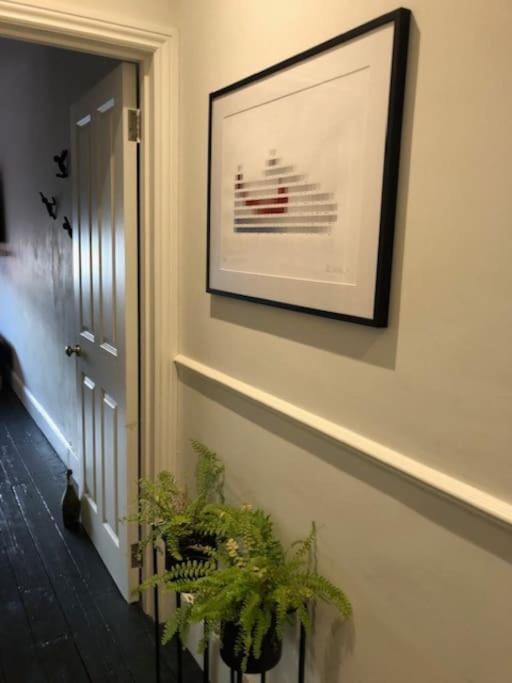 Stunning Modern Large 5 Bed House Willesden Londen