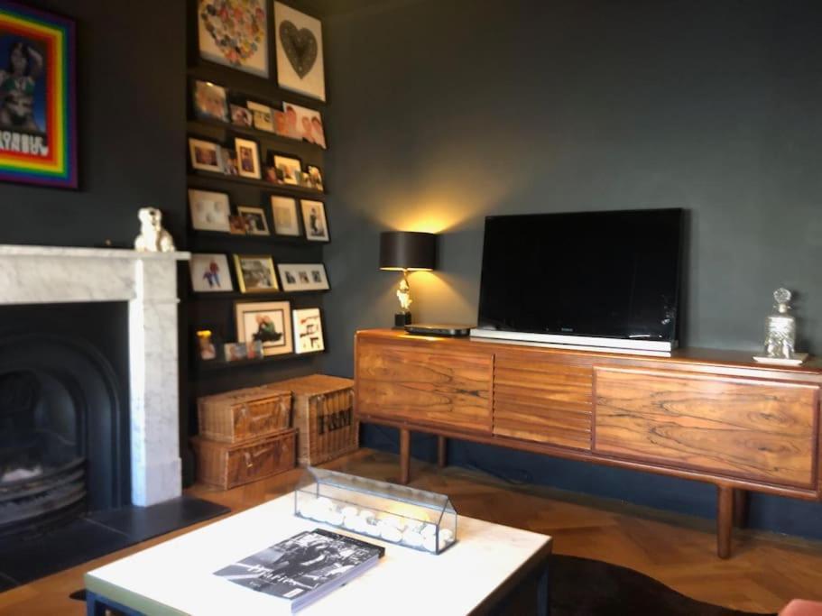 Stunning Modern Large 5 Bed House Willesden * Londen