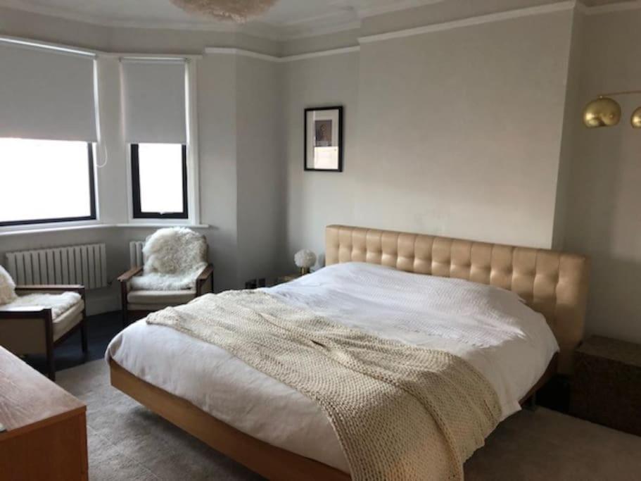 Stunning Modern Large 5 Bed House Willesden Londen