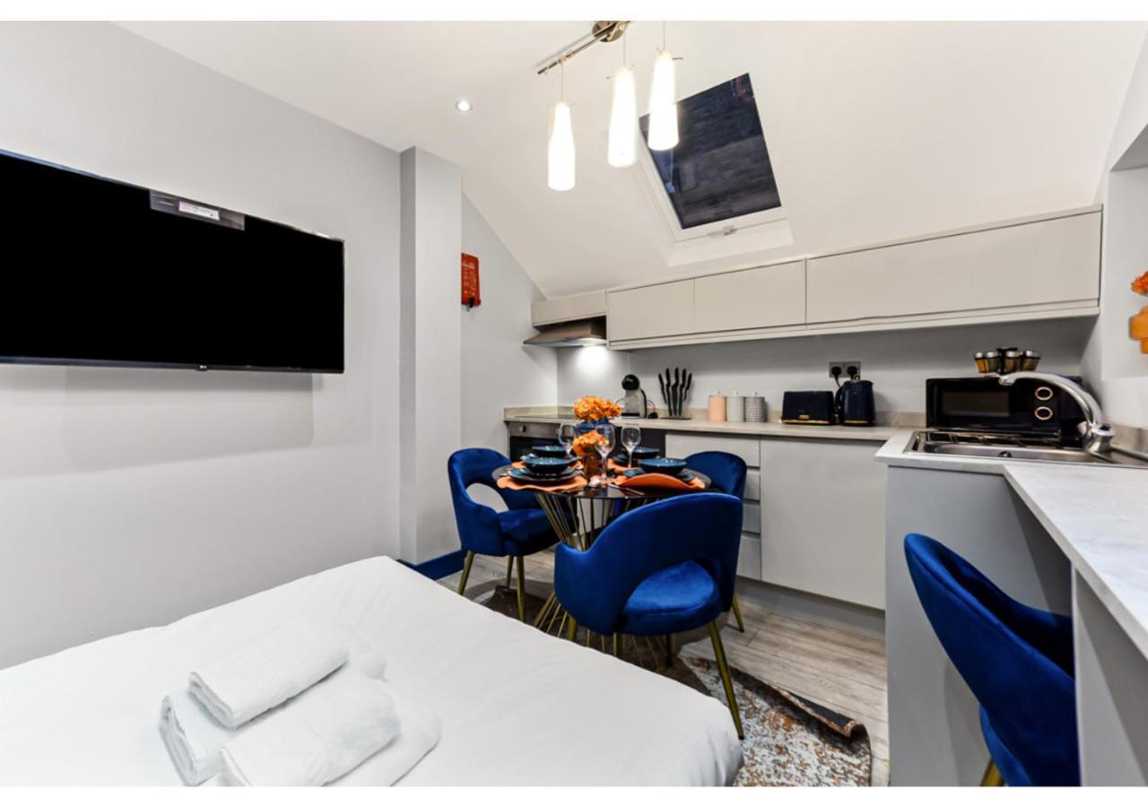Palatial Style House Secs To Lovely River Walk Appartement