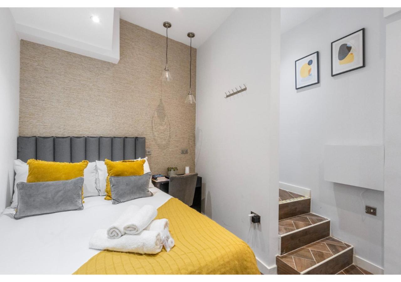 Compact Comfort: Your Basecamp Appartement *