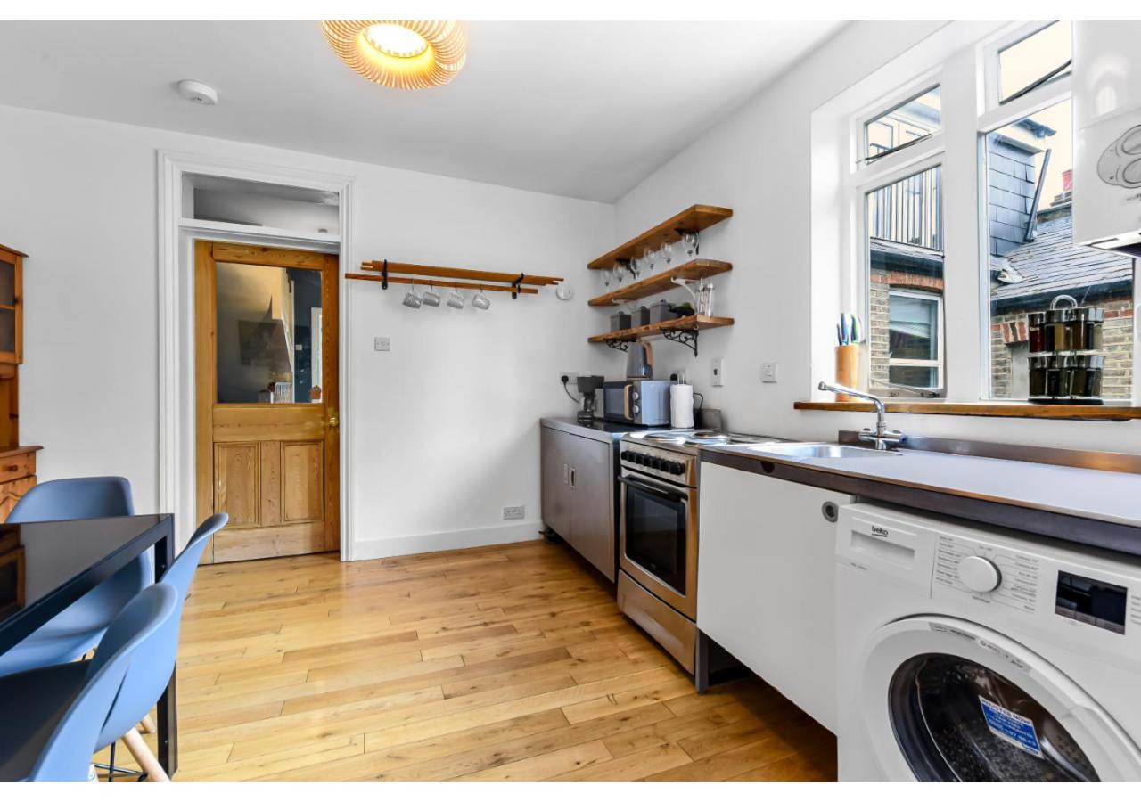 Apartment Handsome Family Peaceful, Next To Park London