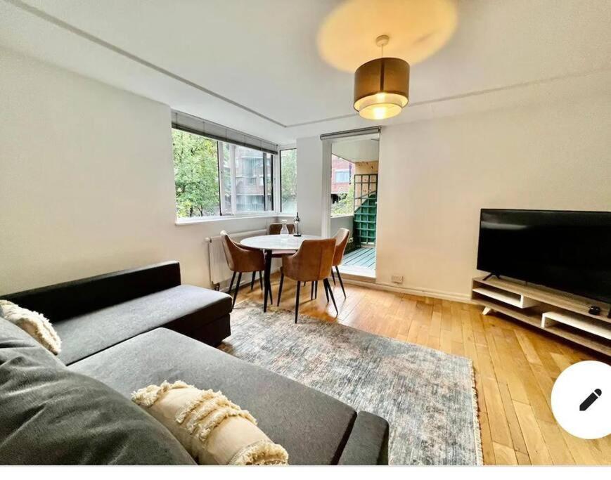 Cosy Westbourne Park * Londen