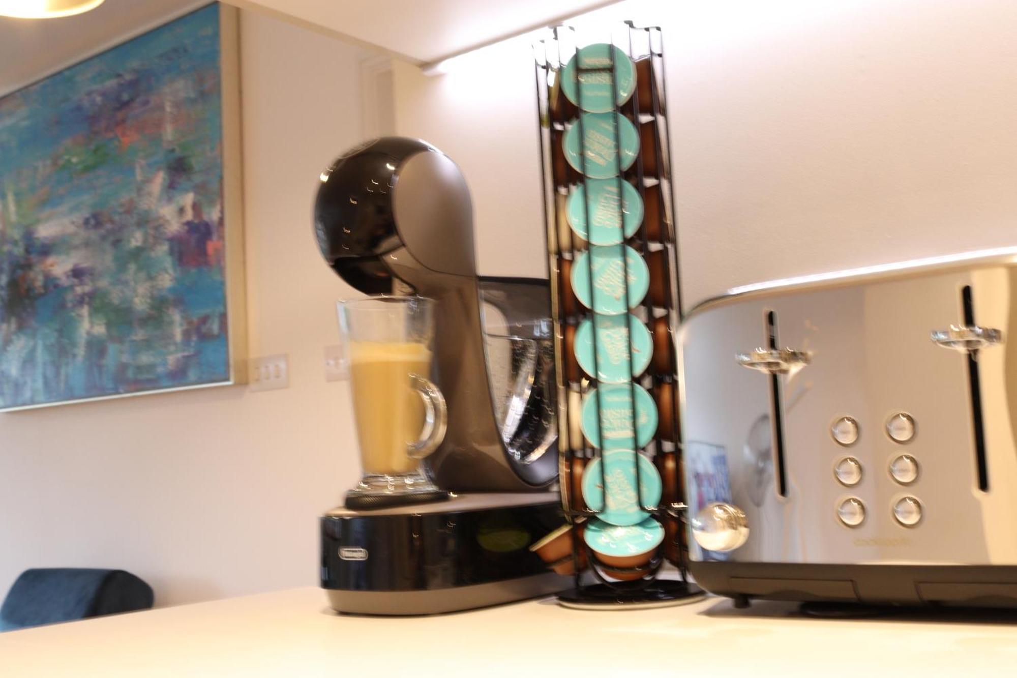 Garland Lovely Apartment, St John's Wood London