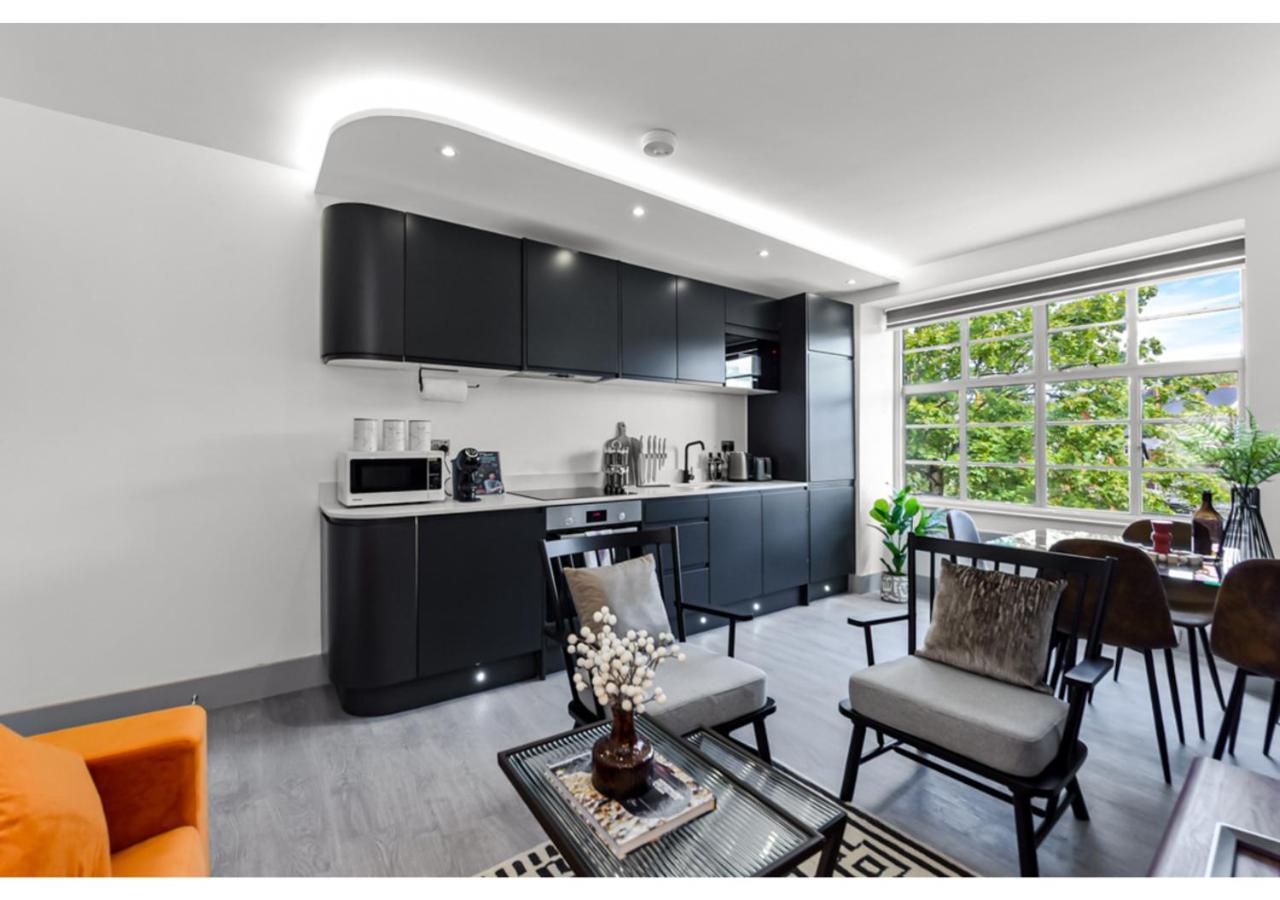 Modern Comforts 2 Bd Flat - Sleeps 5 Apartment *