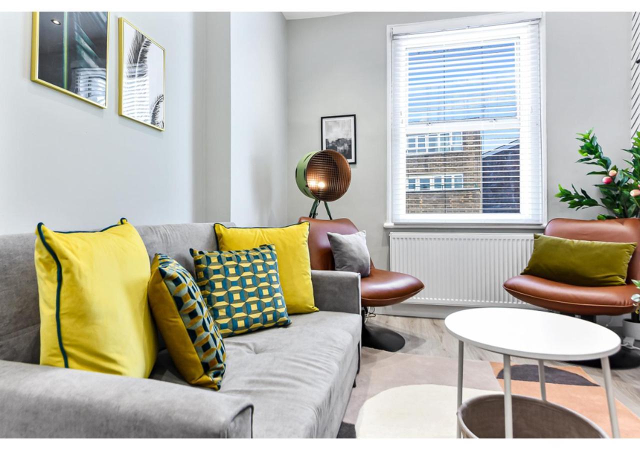 New And Modern Flat In London! London