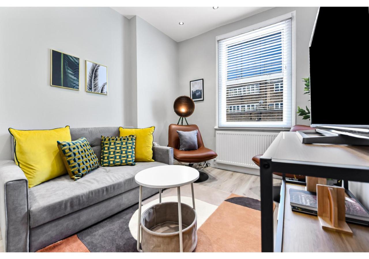 New And Modern Flat In London!