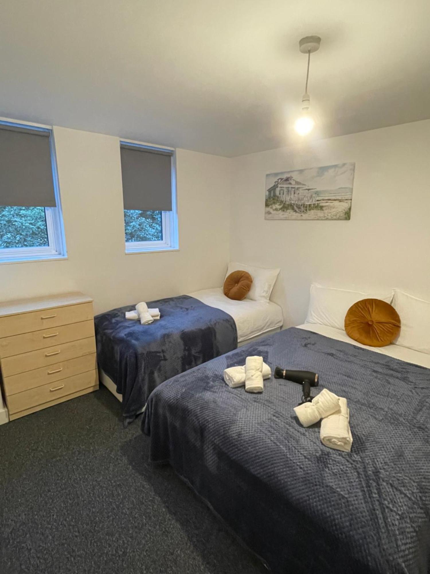 Guest house Lovely Triple And Quadruple In Euston & Square In