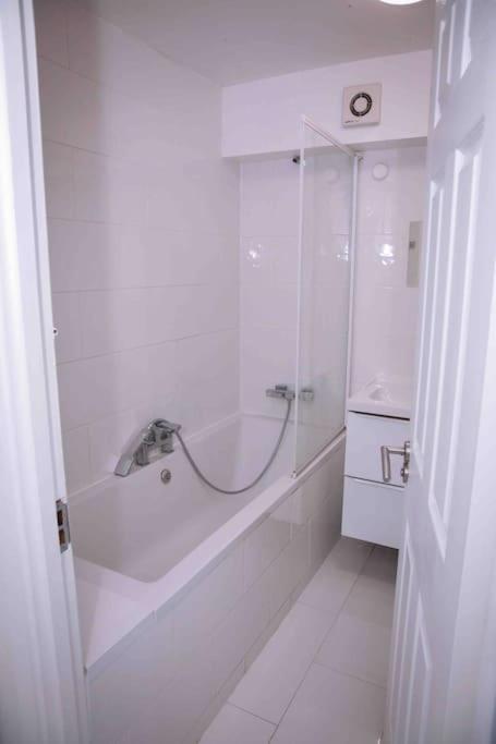 Two Bedroom Unit Apartamento Londres