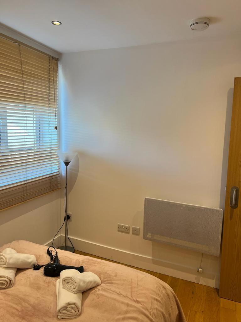 Cosy Private Near Euston Station, *