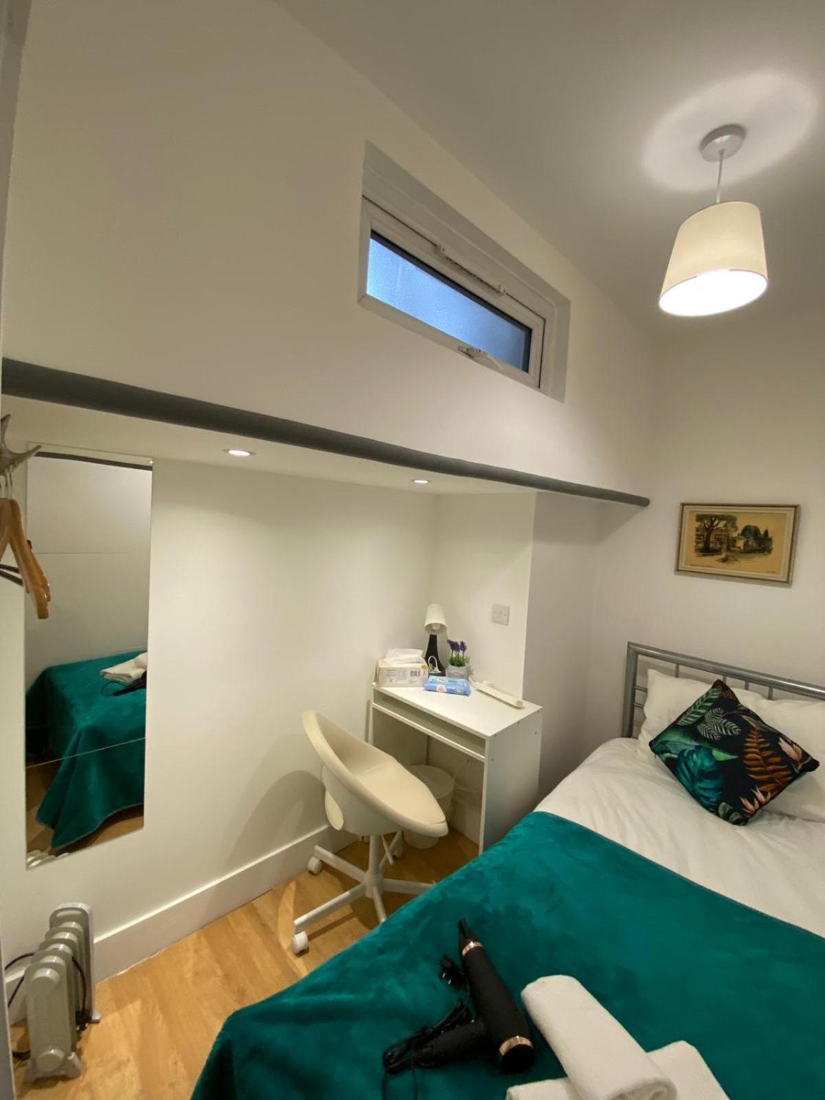 Cosy Private Near Euston Station, Habitación en casa particular
