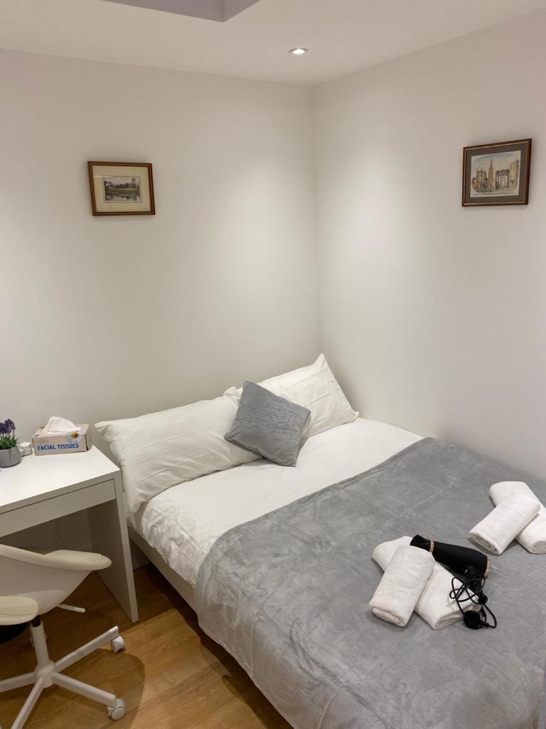 Habitación en casa particular Cosy Private Near Euston Station, *
