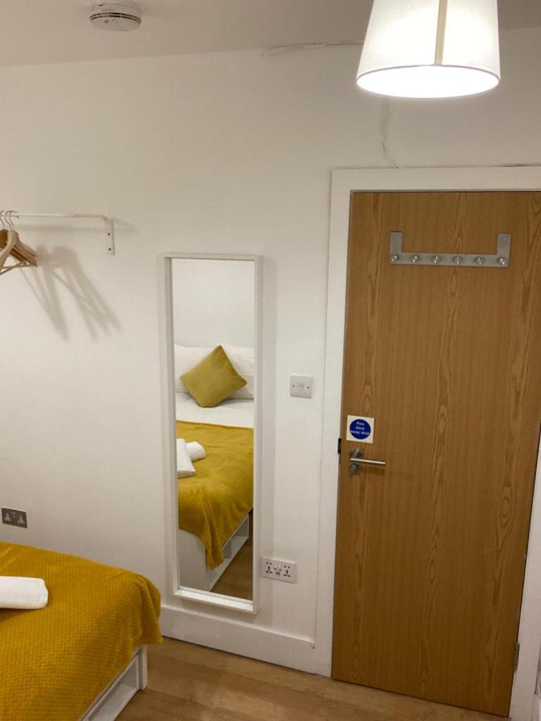 Cosy Private Near Euston Station, Londres