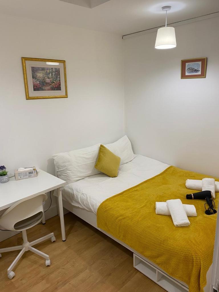 Habitación en casa particular Cosy Private Near Euston Station, Londres