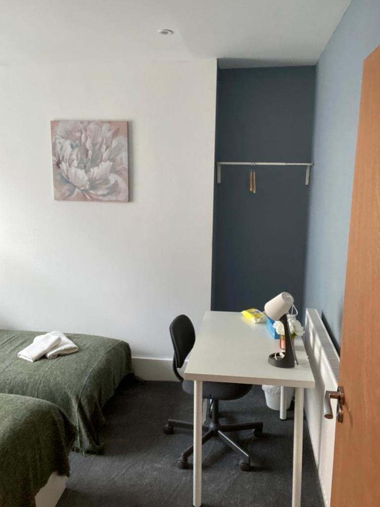 Comfy Private Bedrooms Near Euston, * Londres