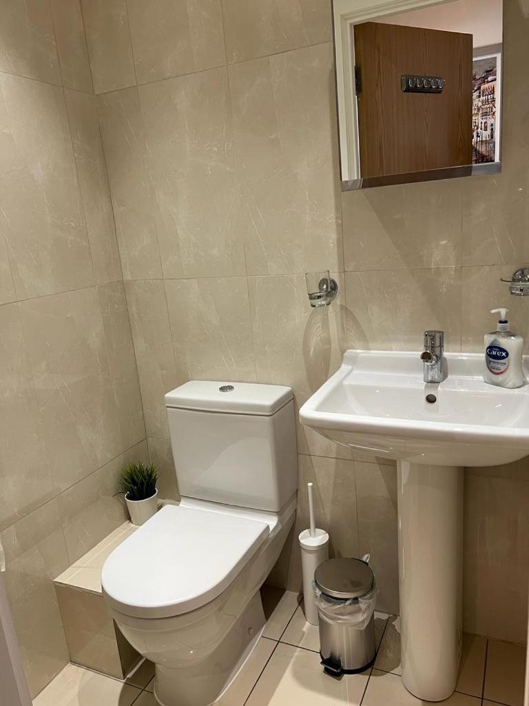 Cosy Private Near Euston Station, Habitación en casa particular