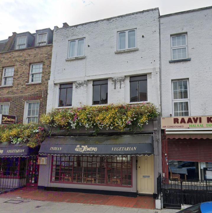 Cosy Private Near Euston Station, Habitación en casa particular Londres