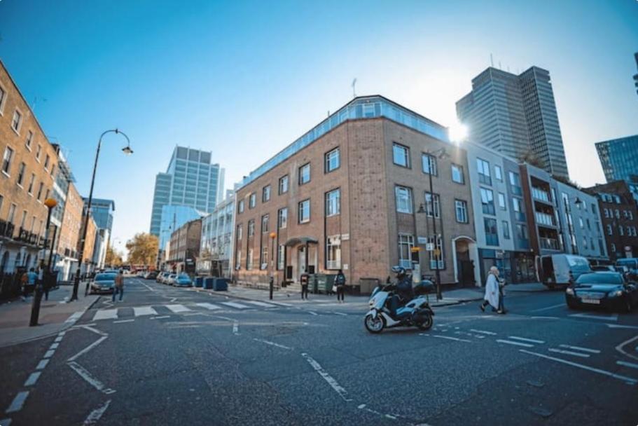 Comfort Bedrooms Near Euston - 161/2 Homestay London