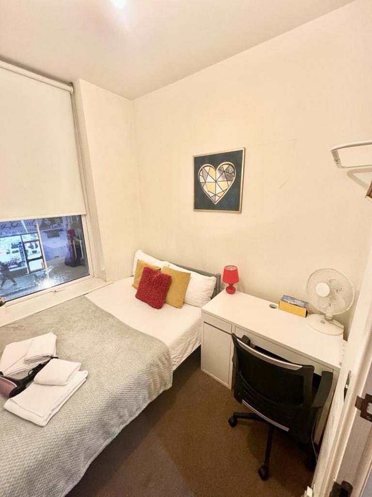 Guest house Metropolitan Coziness Private Bedrooms In Euston Station 161 London