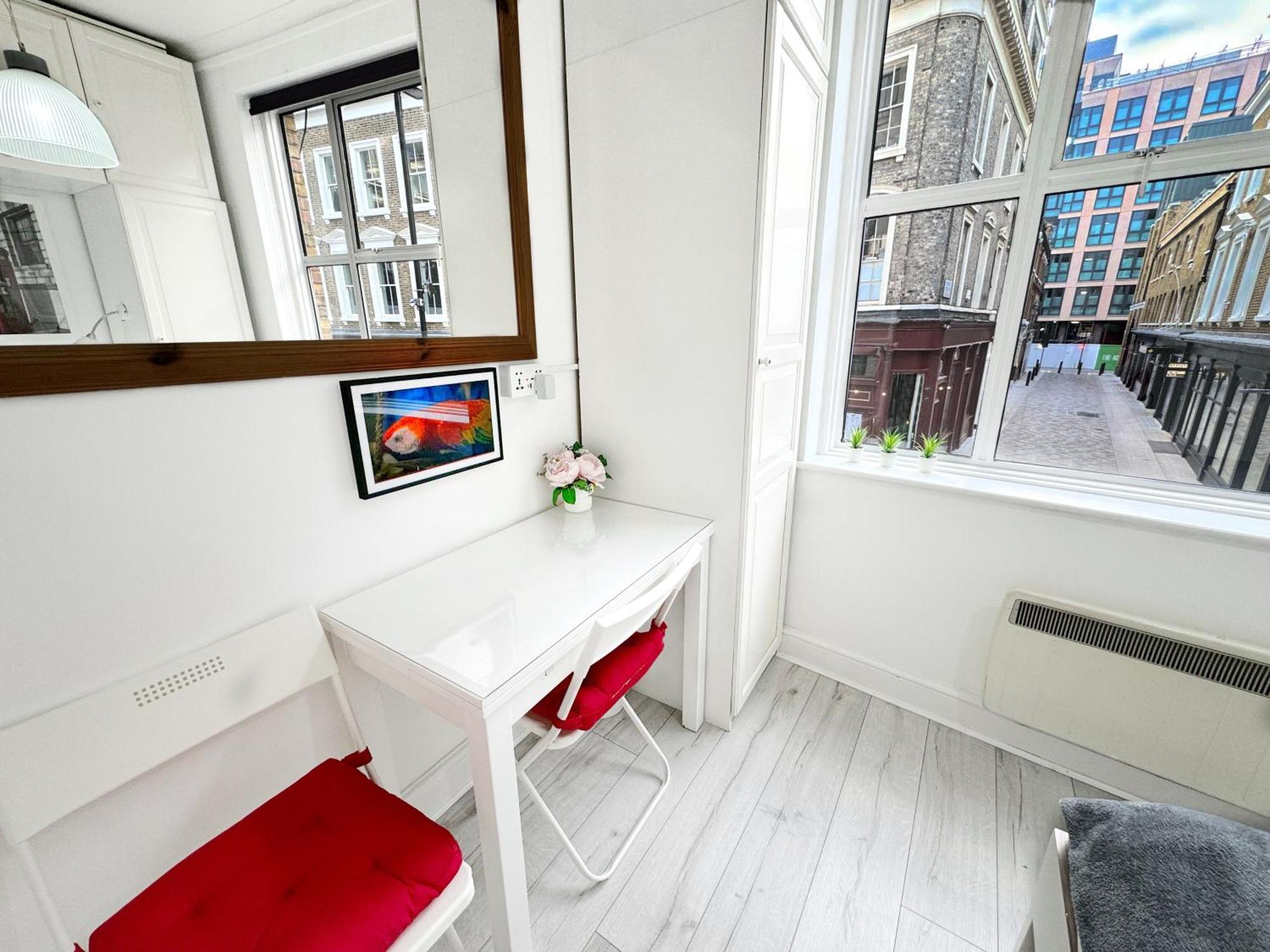 Luxurious Terrace 2 Bedrooms In Relaxing Covent Garden Apartamento