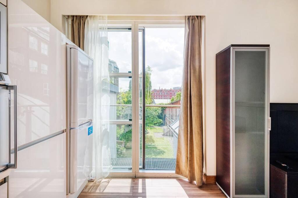 2 Bedroom Flat Edgware Road Apartment London