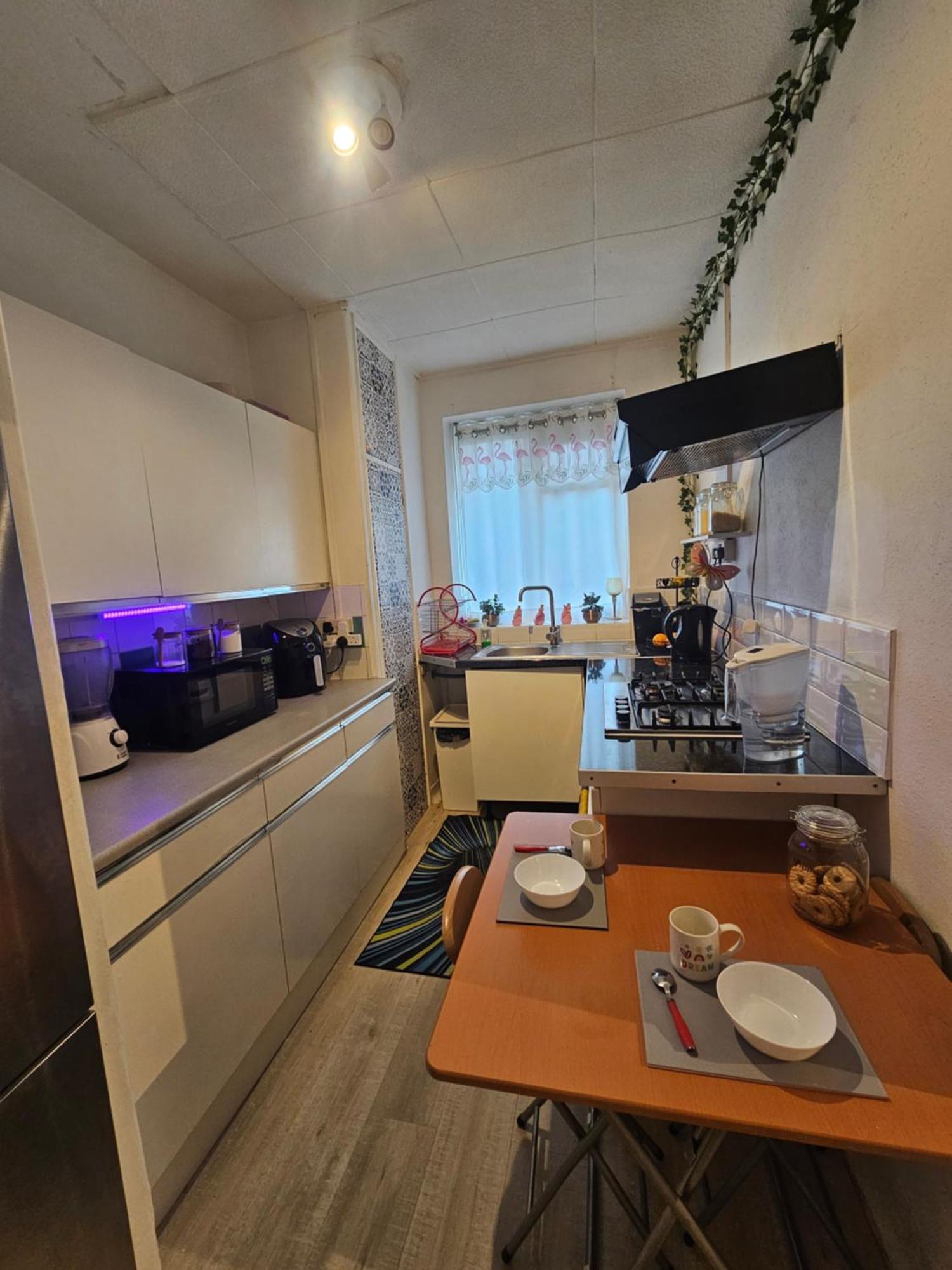 Privatunterkunft Confortable Close Hide Park London