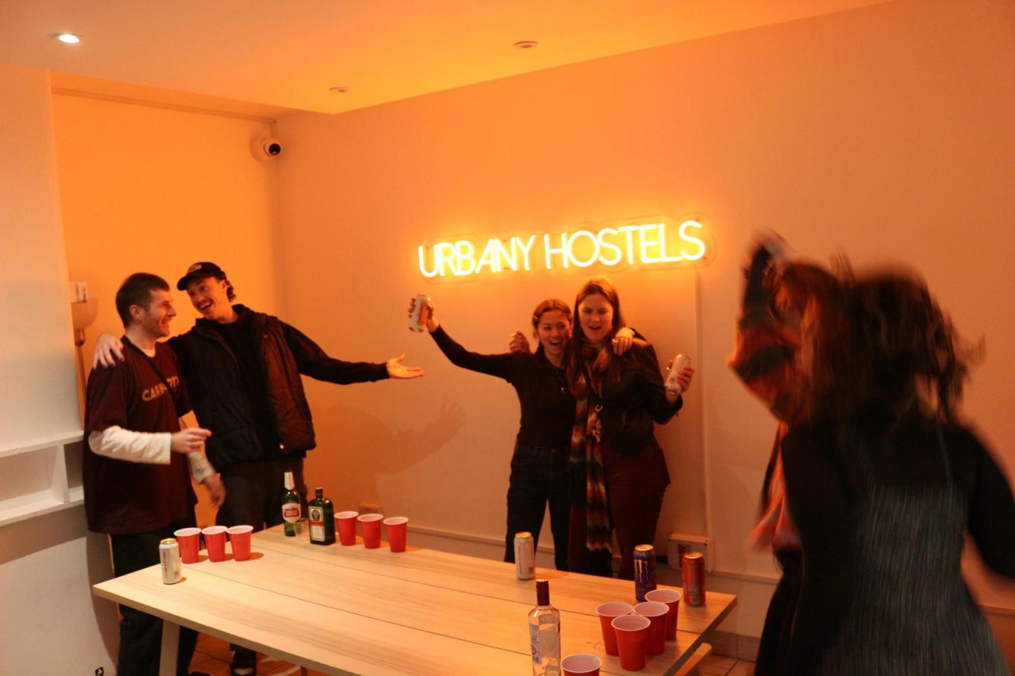 Hostel Urbany 18-40 Years Old