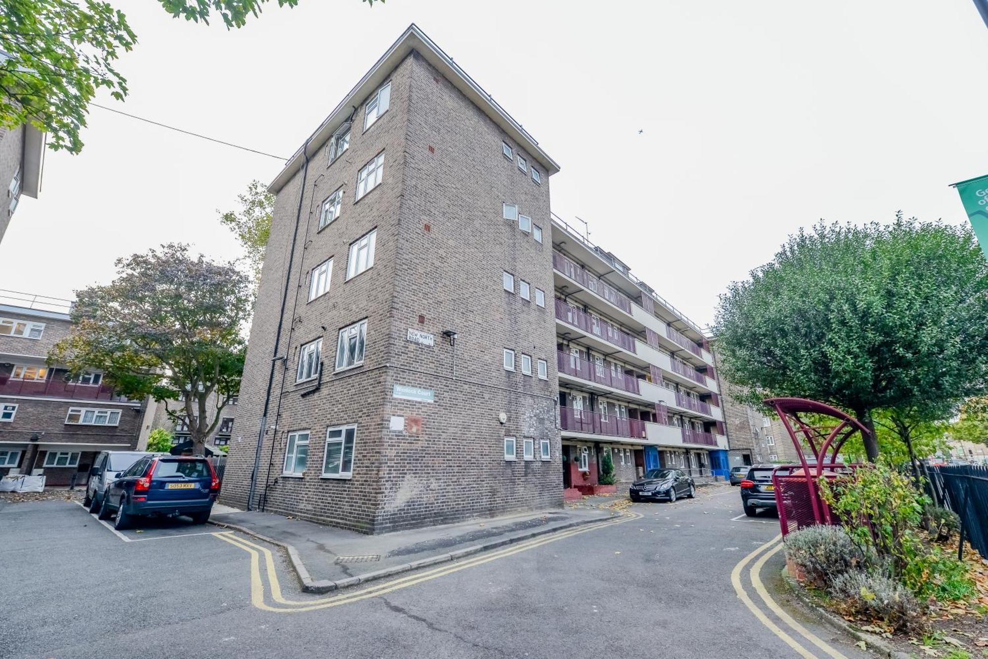 Apartment 3 Bedroom Flat Near Old Street London