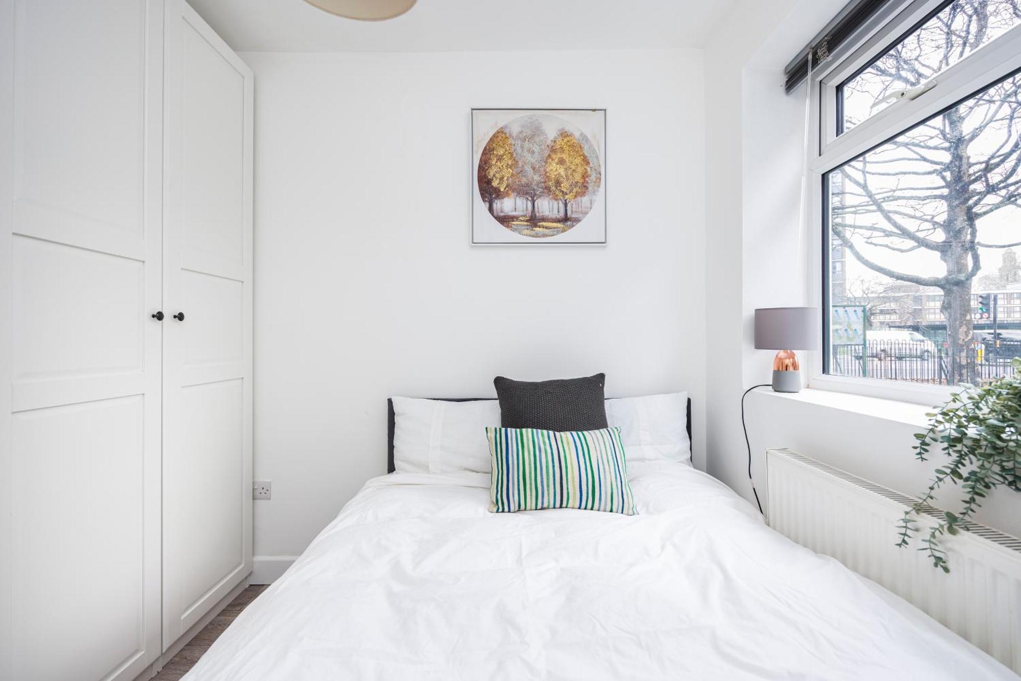 3 Bedroom Flat Near Old Street London