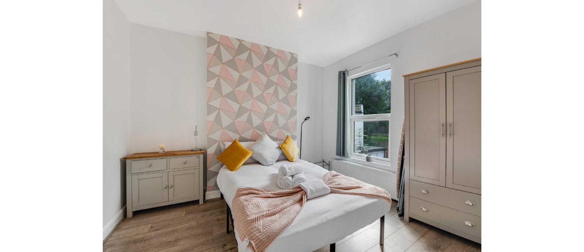 Spacious Two Bedroom In Wood Green Apartamento Londres